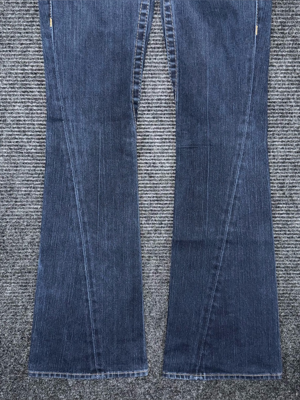 RARE Vintage True Religion Low Rise Twisted Flare Jeans Sz 26 x 33 Dark Wash Y2K - Picture 5 of 9